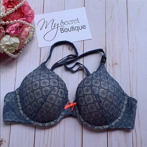 🌹VS Body by Victoria Lined Perfect Coverage✨